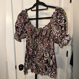 Jodifl Size Large Floral‎ Puff Sleeve Women's Top Smocked Waist